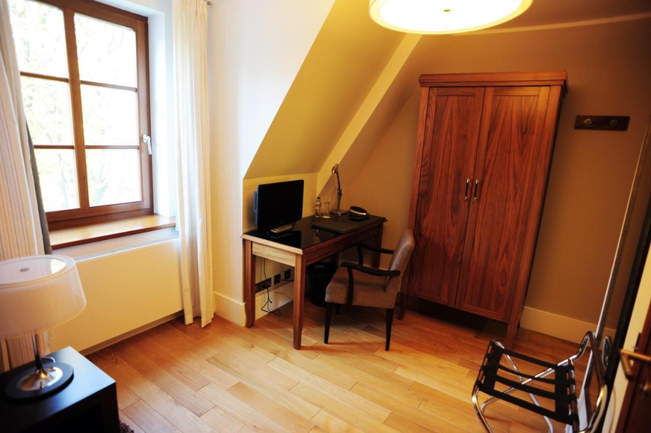 Hotel Zamek Lubliniec Bagian luar foto
